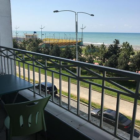See View Apartment Magnolia 206 バトゥーミ エクステリア 写真